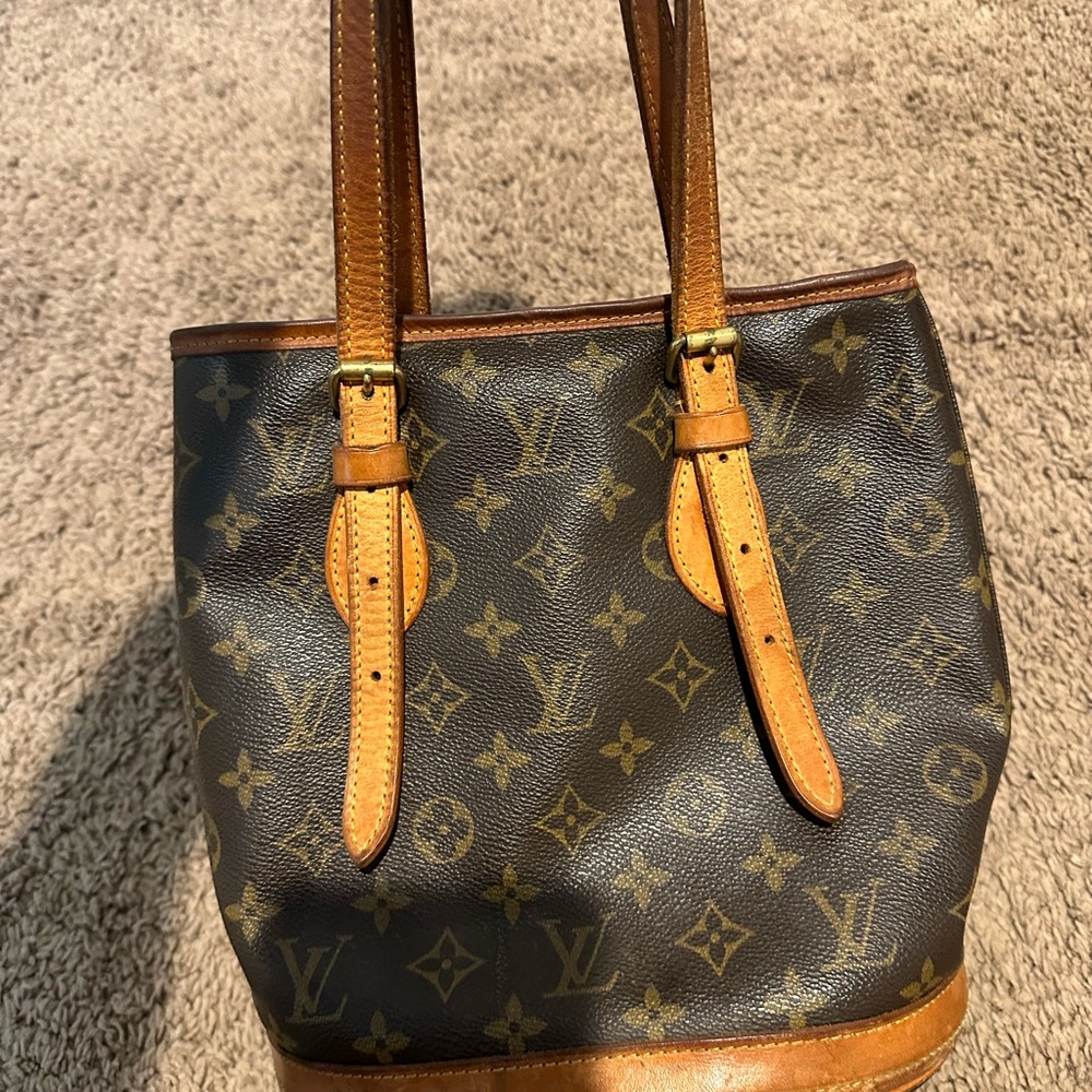 Vintage LV bucket bag
